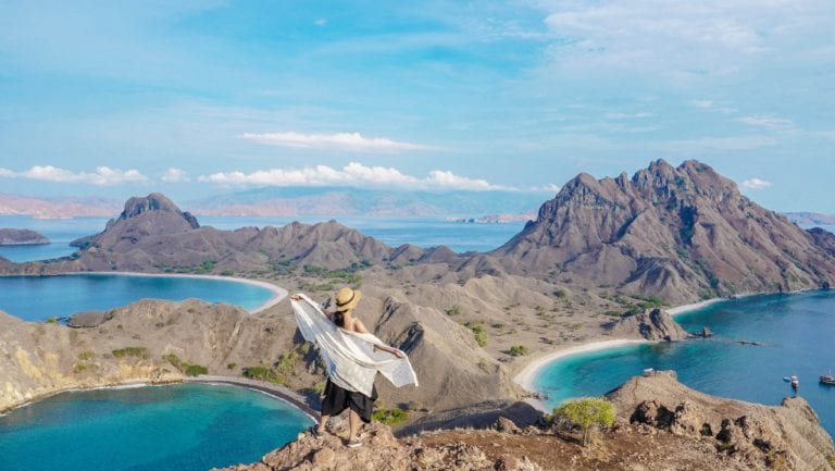 Castle Rock & Crystal Rock: Diving North Komodo’s Current-Swept Pinnacles