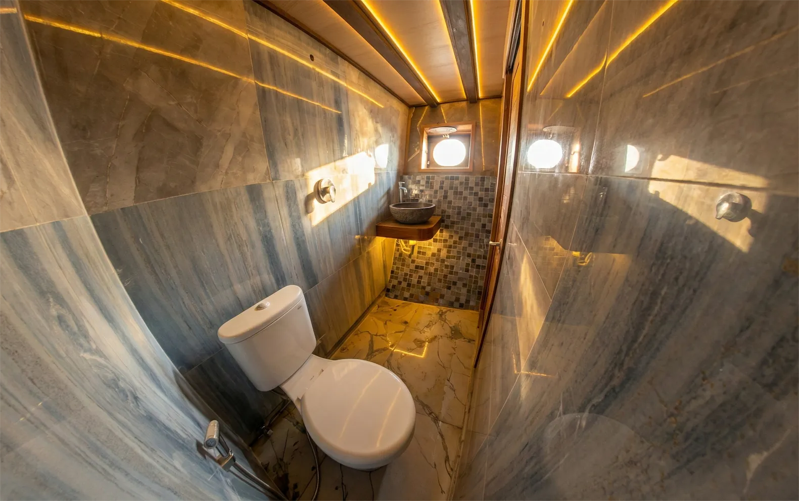 Deluxe Cabin Bathroom | Naturalia Cruise Exterior | Komodo National Park